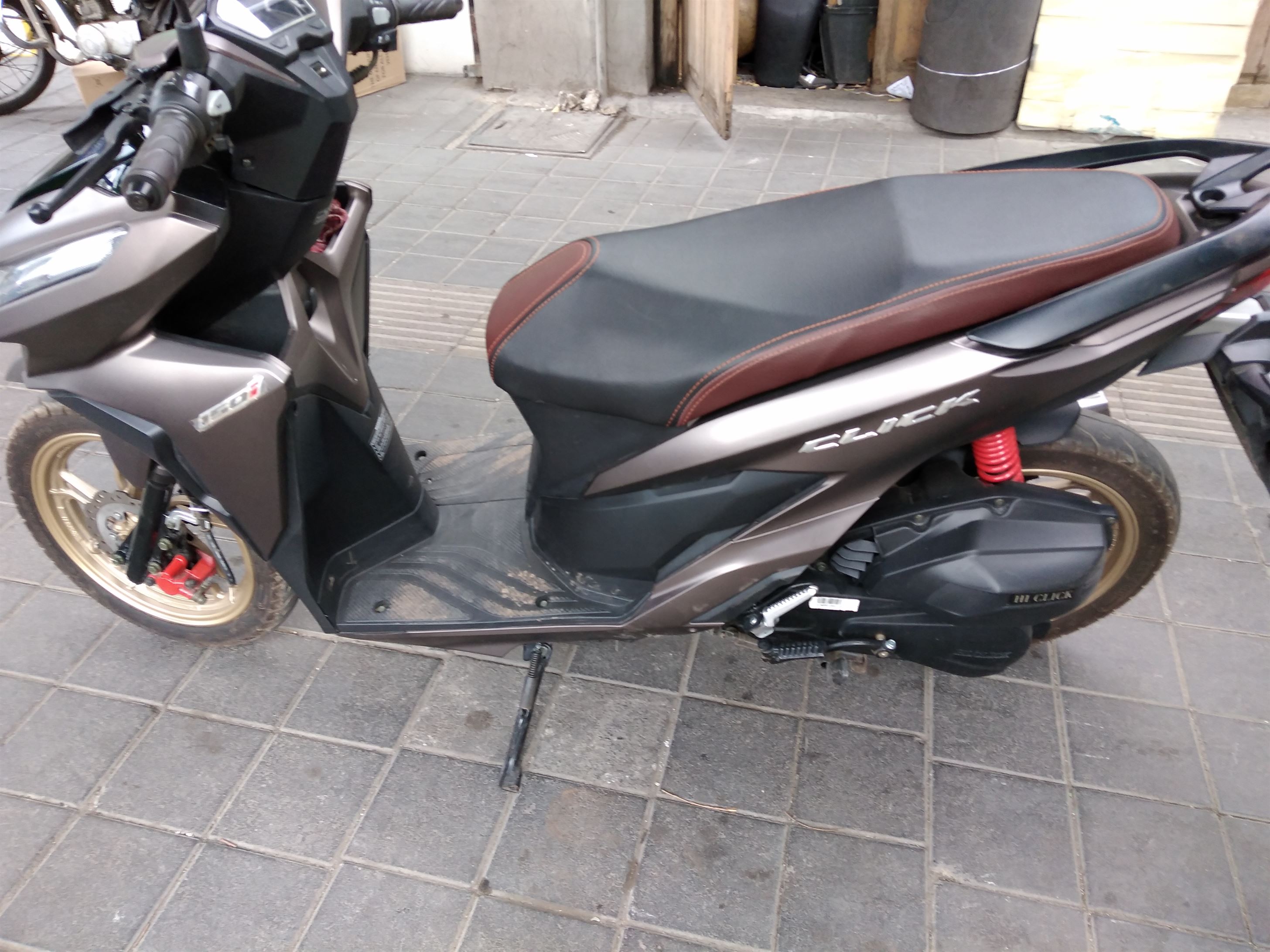 روکش کلیک