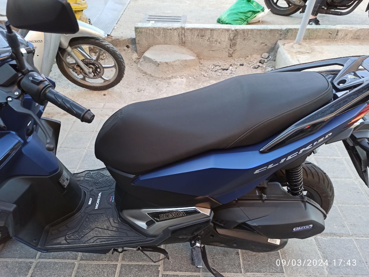 روکش زین واریو