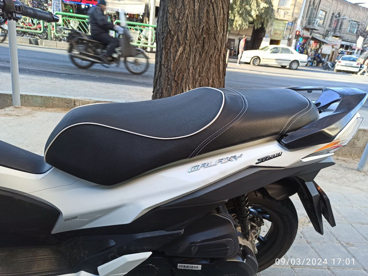 روکش زین جی تی200